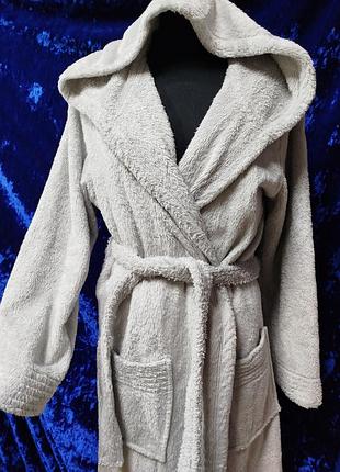 Женский теплый халат с капюшоном на запах с поясом