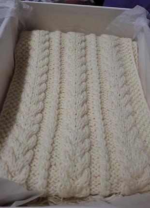 Длинный вязаный белый шарф женский