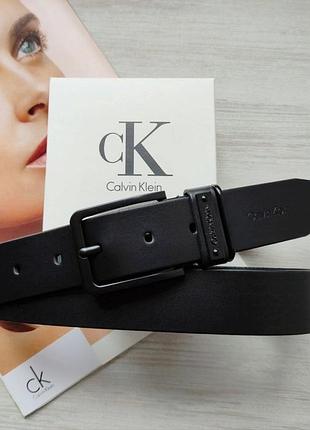 Чоловічий шкіряний ремінь calvin klein чорний із чорною пряжкою tsh2