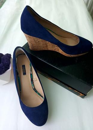 Туфлі на танкетці платформа