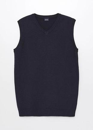 Базовий светр-жилет для хлопчиків з v-подібним вирізом з трикотажу