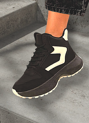 Зимние кроссовки женские черные высокие утепленные мехом на высокой подошве