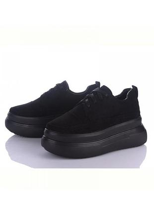 Утепленные кеды черные из искусственной замши платформа