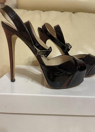Босоножки лаковые mia may р.37