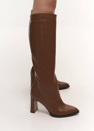 Шкіряні руді чоботи на підборах з натуральної шкіри