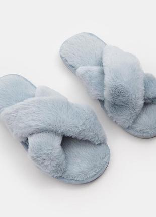 Домашні капці з штучним хутром
