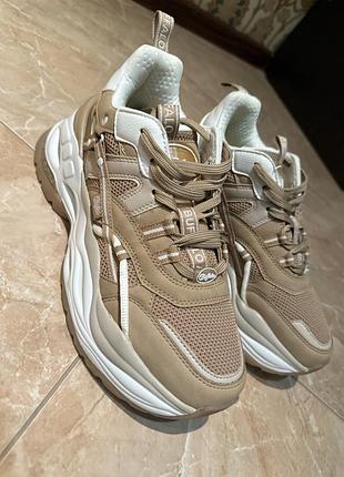 Кросівки, жіночі, buffalo, 38 р.