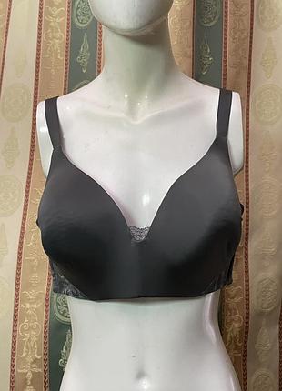 Бюстгалтер triumph