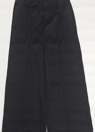 Стильные широкие черные штаны палаццо