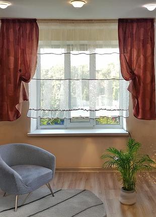 Комплект тюль и штор до подоконника firanka розы карниз 200см молочный с розовым (71_8к)