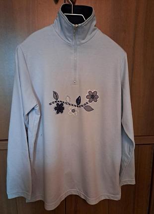 Женская кофта серого цвета