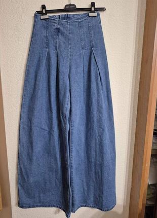 Стильні джинси палаццо