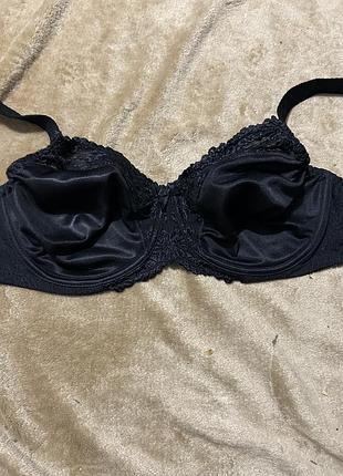 Бюстгалтер