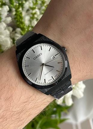 Часы наручные унисекс сталь кварцові