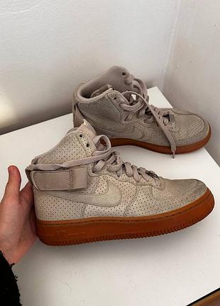 Кросівки, снікерси