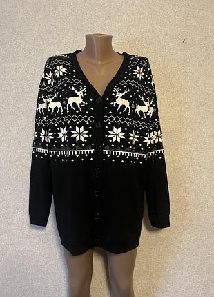 Гарна бавовняна тепла кофта-кардиган на ґудзиках