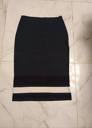 Зеленая теплая юбка.