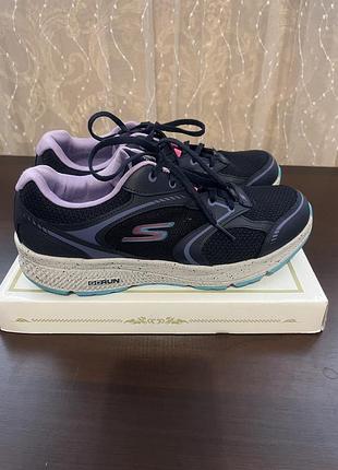 Кросівки  жіночі skechers go run consistent