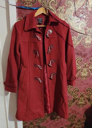 Бордовое шерстяное пальто