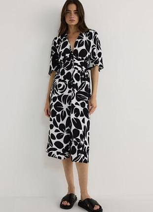 Красивое на пуговицах платье 👗большого размера