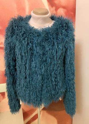 Люксовый, выдержанный, с акцентом на премиальность