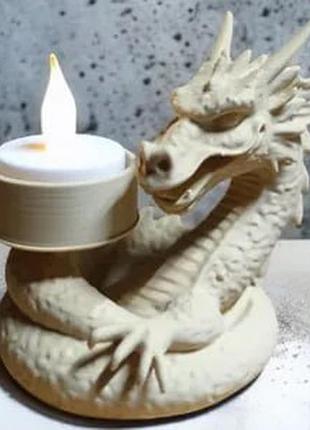 Подсвечник в виде дракона