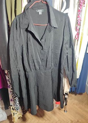 Чёрное короткое атласное платье рубашка