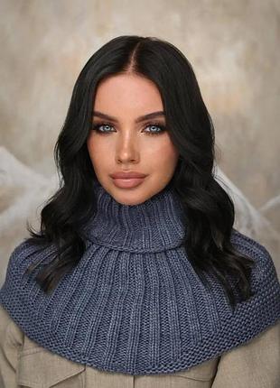 Женская вязаная теплая манишка джинсового цвета