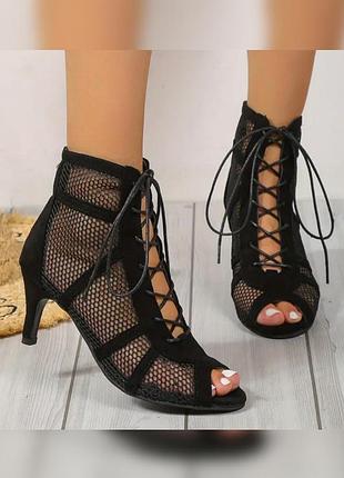 Туфли танцевальные хилсы