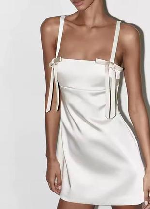 Сатинова міні сукня zara