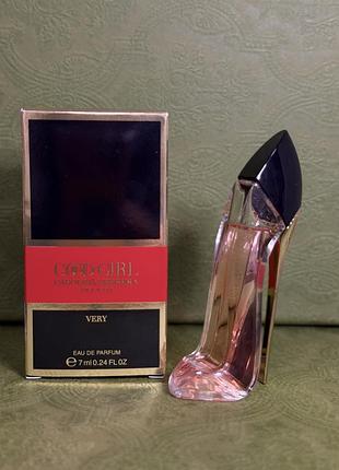 Оригинальная миниатюра very good girl carolina herrera