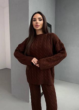 Вязаный теплый костюм в составе шерсть