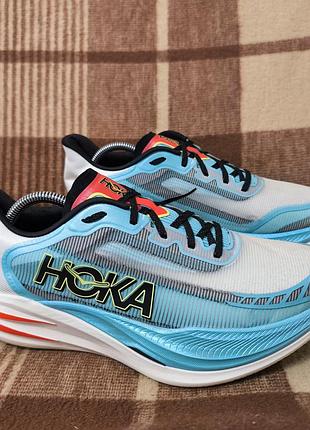 Чоловічі кросівки для бігу hoka cielo x1 2.0