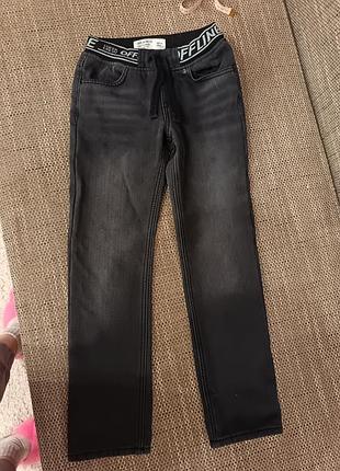 Джинсы на зиму. 
 на резинки, утепленые