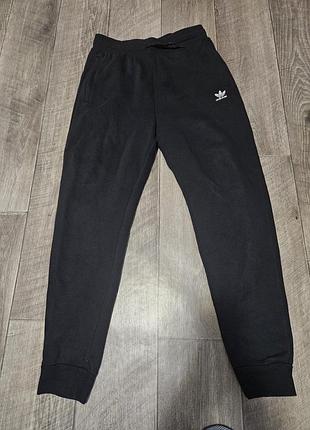 Мальчишки спортивные брюки (джоггеры) adidas trefoil essentials.