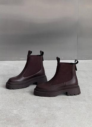 Демісезонні челсі в шкірі/замші та кольорах