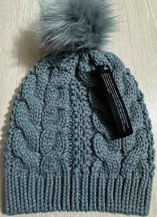 Шапка в наявності 26.