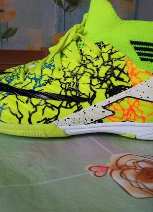 Фирменные бутсы футзалки lc walkiki р. -33-22 см.