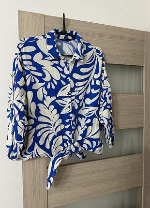 Жіноча блузка