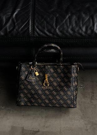 Женская сумка guess james medium серая черная гесс с ремешком на плечо (b)