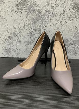 Туфлі лаковані градієнт