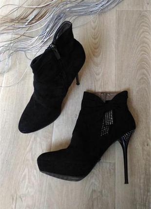 Ботильйони зі стразами колір чорний розмір 39-40