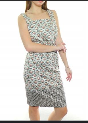 Стильное платье в геометрический принт без рукавов большого размера george