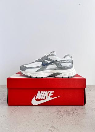 Уцінка жіночі кросівки nike initiator