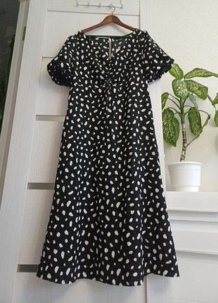 Платье с рукаввми буфами