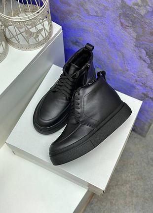 Женские ботинки демисезонные/ зимние спортивный типа из натуральной кожи