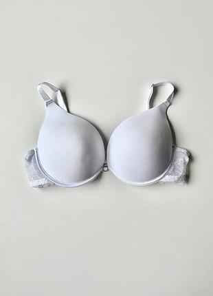 Бюстгальтер білий колір.