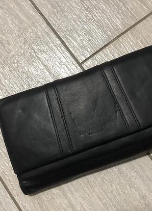 Гаманец шкіра  reaction