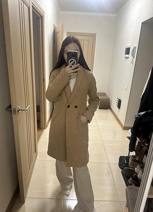 Осіннє пальто stradivarius