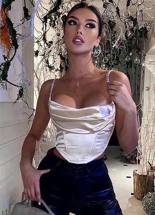 Корсетный топ камней стразы дефект